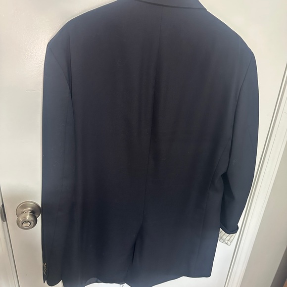 Elegant Navy Men's Blazer - Picture 3 of 3